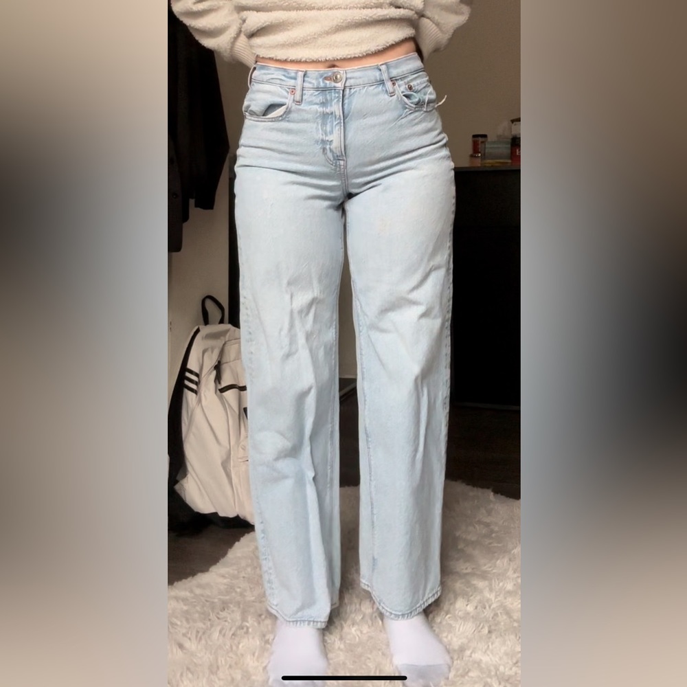 American Eagle High waisted light wash wide leg jeans